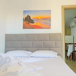 Dura Apartamento Ksamil